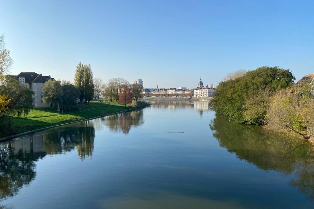 Le Cyrius Apartment Chalon-sur-Saone Bagian luar foto